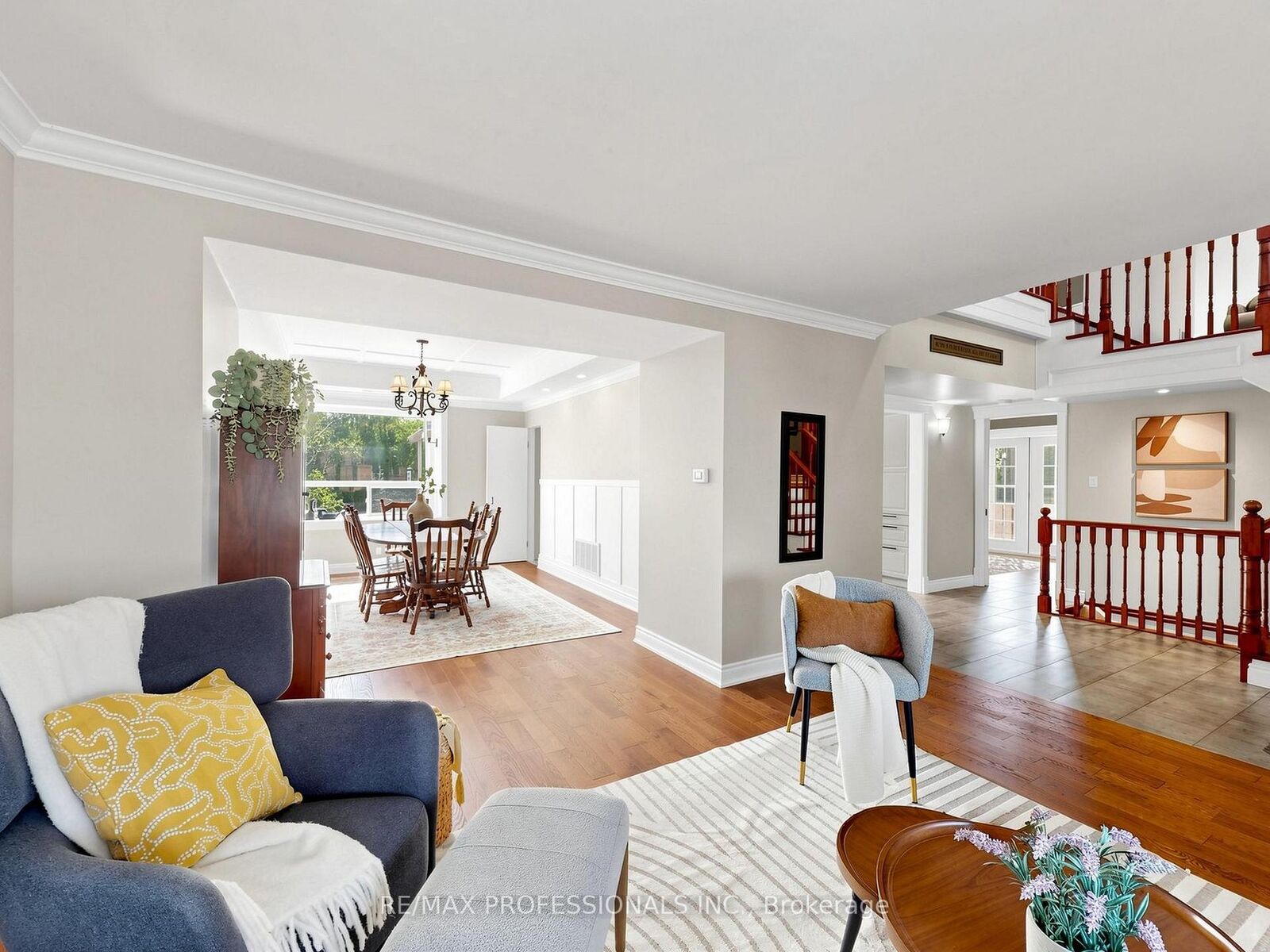 Property Photo:  25 Waltham Drive  ON M9V 1S6 