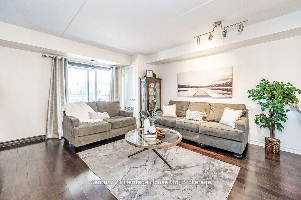 Property Photo: 43 Goodwin Drive 212 ON N1L 0E5