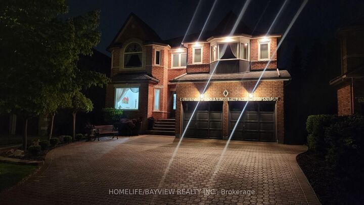 Property Photo: 18 Marinucci Court ON L4C 0M3