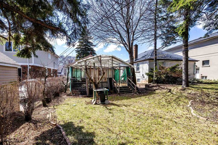 Property Photo: 99 Eastville Avenue ON M1M 2N8