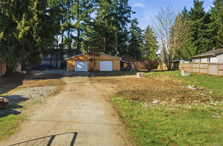 2129 Fishers Dr — photo 1