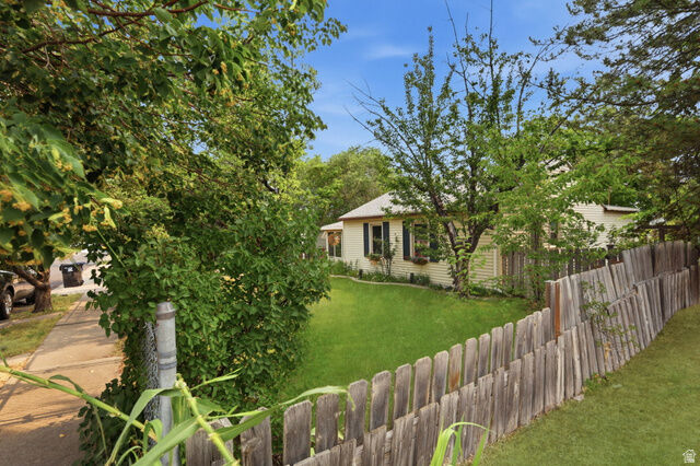 Property Photo:  5527 S 4270 W  UT 84118 