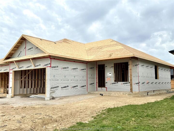 48 Duskridge Road — photo 1