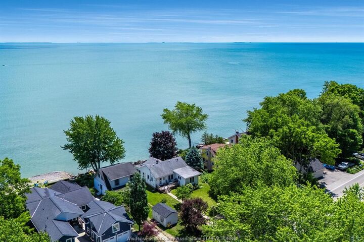 Property Photo:  1263 Heritage Road  ON N9Y 2E6 