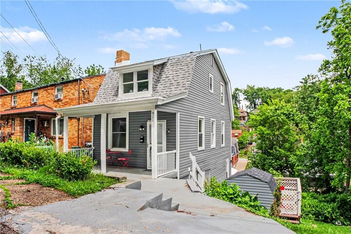 Property Photo:  921 Saint Anne St  PA 15234 