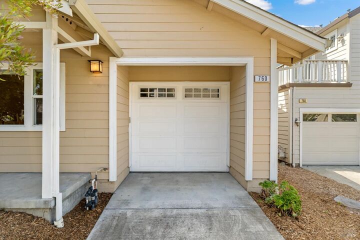 Property Photo:  760 Zuur Street  CA 95401 