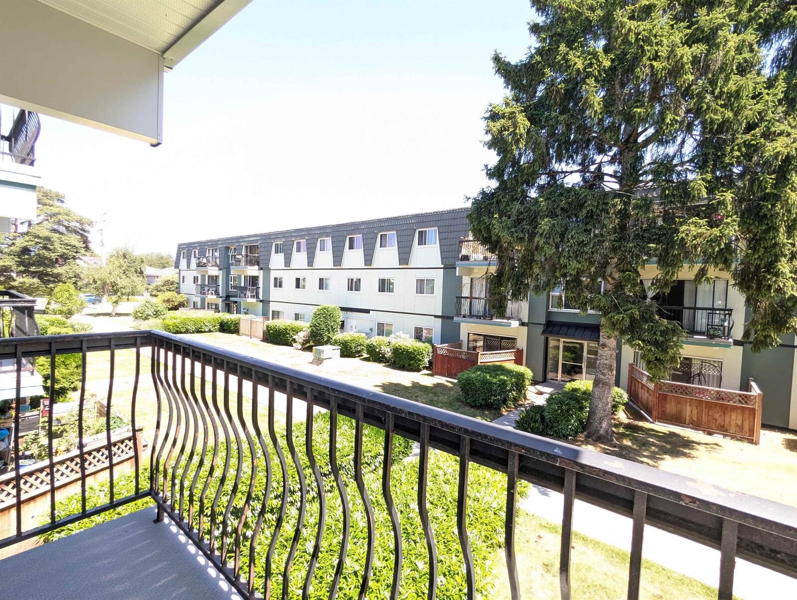 Property Photo:  8140 Williams Road 267  BC V7A 1G5 