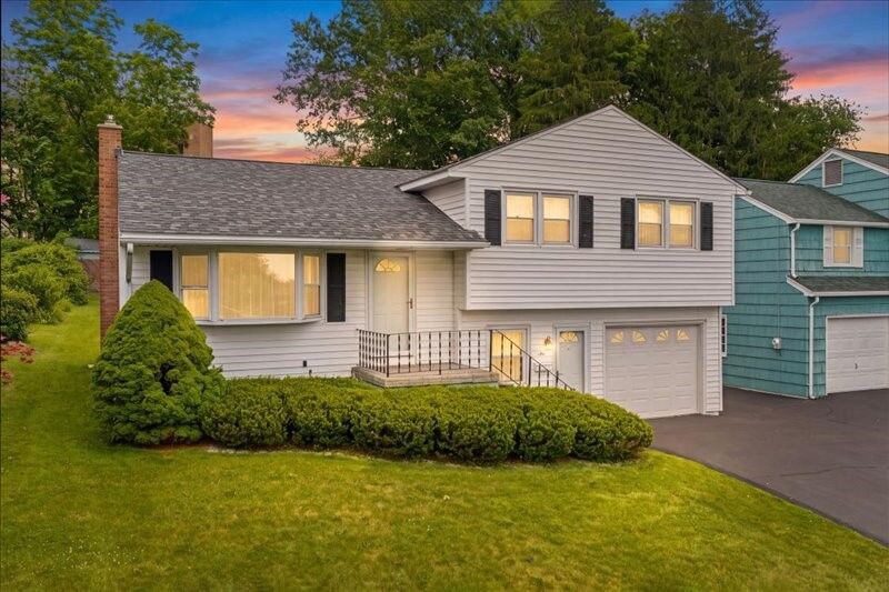 Property Photo:  6 Summit Avenue  NY 13904 