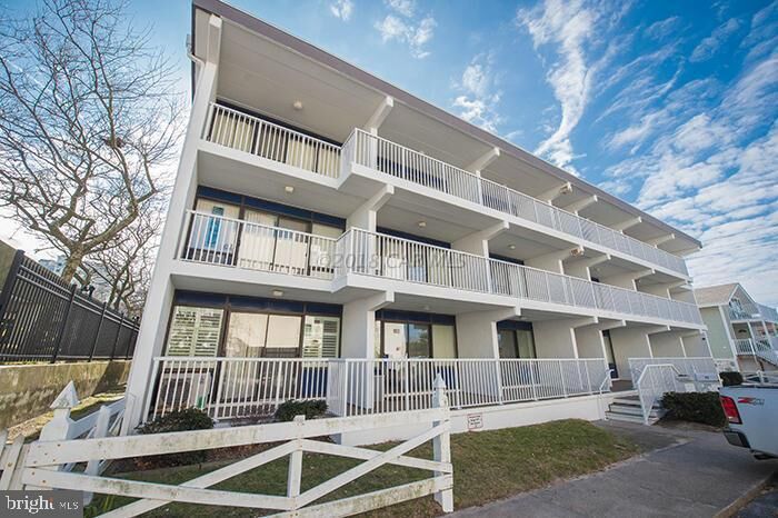 Property Photo:  15 35th Street 101  MD 21842 
