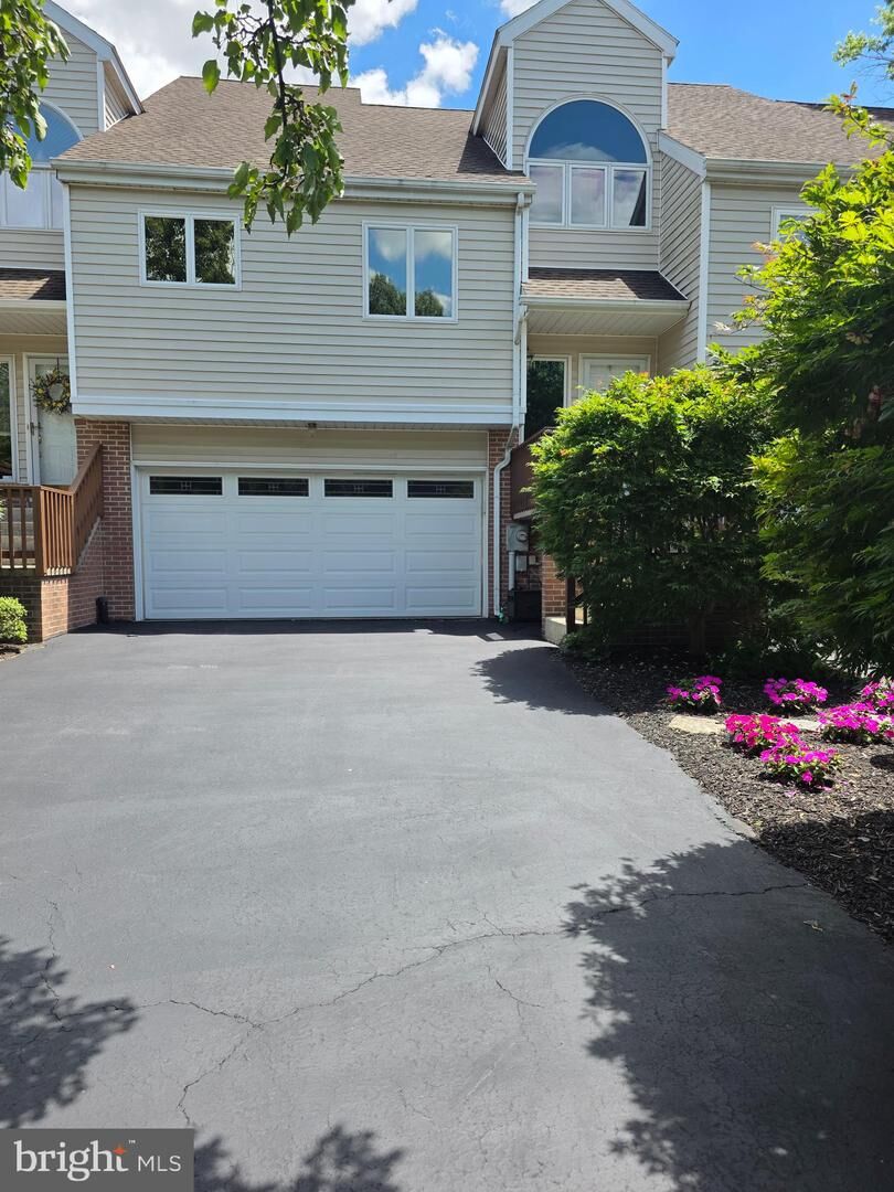 Property Photo:  186 Greenleaf Road  PA 17406 