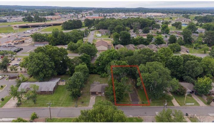 Property Photo:  720 2nd Ave  AR 72032 
