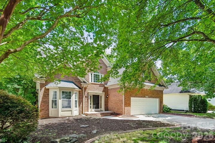 Property Photo:  2622 Billings Park Drive  NC 28213 