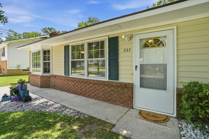 Property Photo:  227 Farm Road  SC 29445 