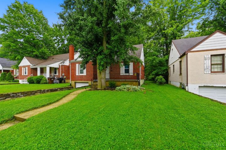 Property Photo:  6924 Gloria Drive  OH 45239 