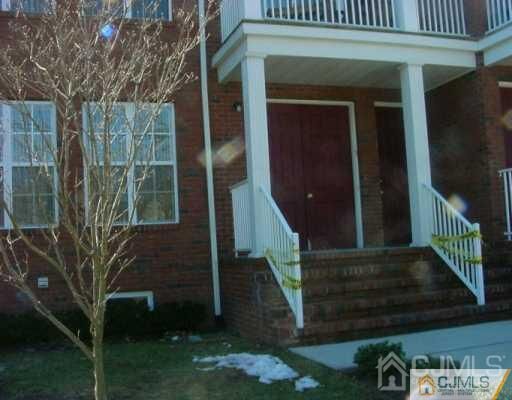 Property Photo:  3 Park Square  NJ 08840 