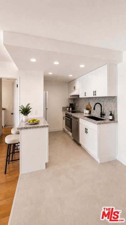 Property Photo: 1401 Valley View Rd CA 91202