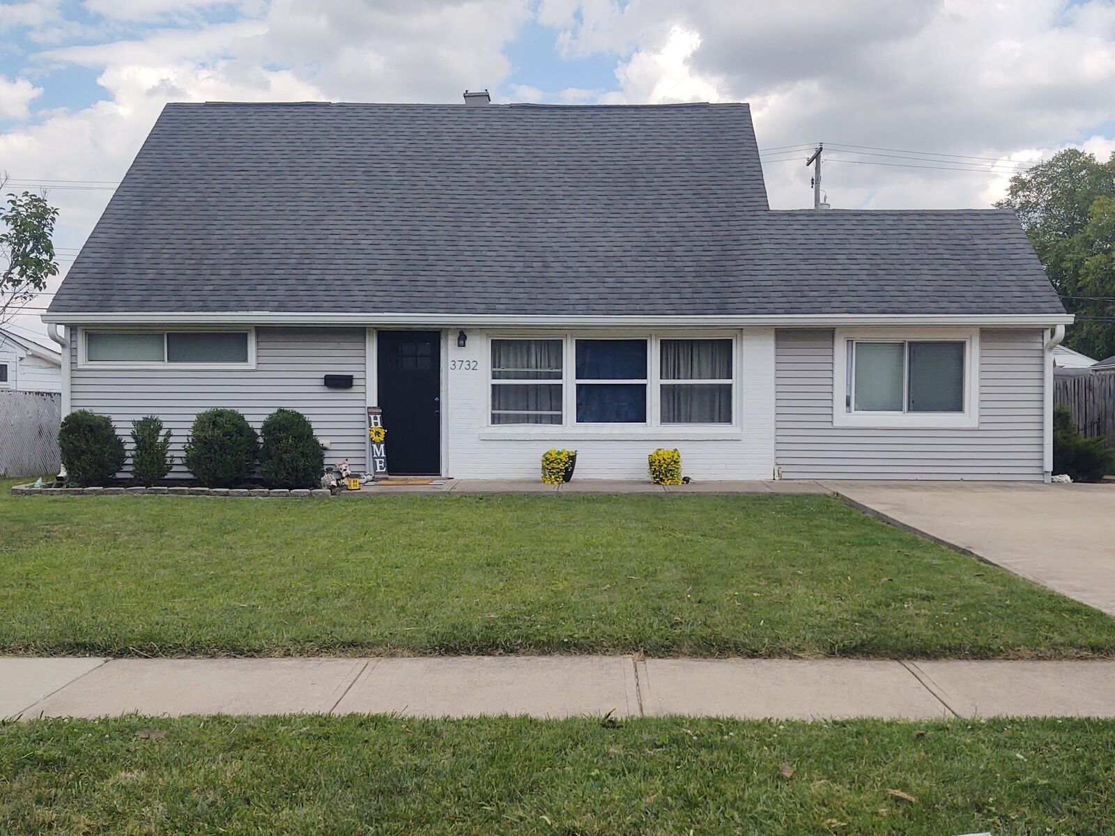 Property Photo:  3732 Richard Avenue  OH 43123 