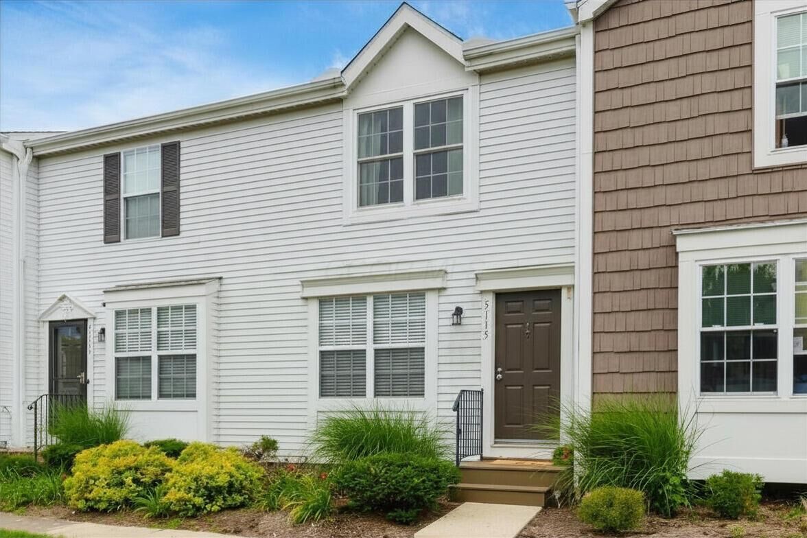 Property Photo:  5115 Singleton Drive  OH 43026 