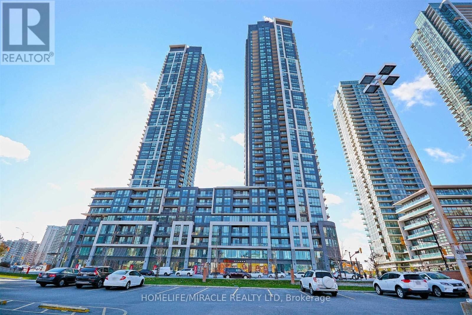 Property Photo:  510 Curran Place  ON L5B 0J8 