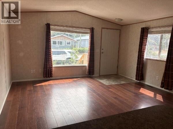 Property Photo: 1034 Hillside Avenue BC V0E 1M0