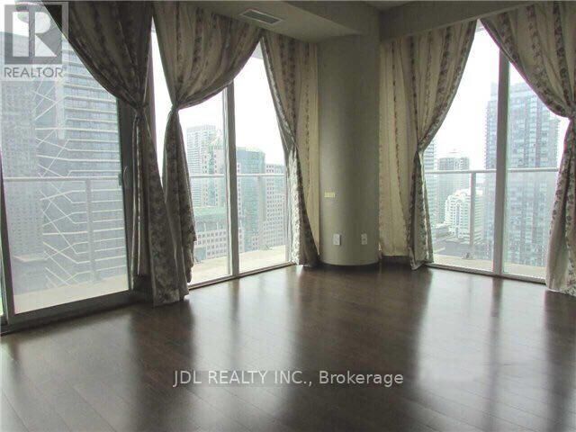 Property Photo:  126 Simcoe Street 2903  ON M5H 4E6 