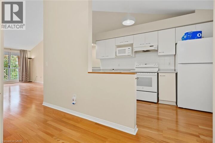 Property Photo:  117 East Bristol Road East 64  ON L4Z 3P7 