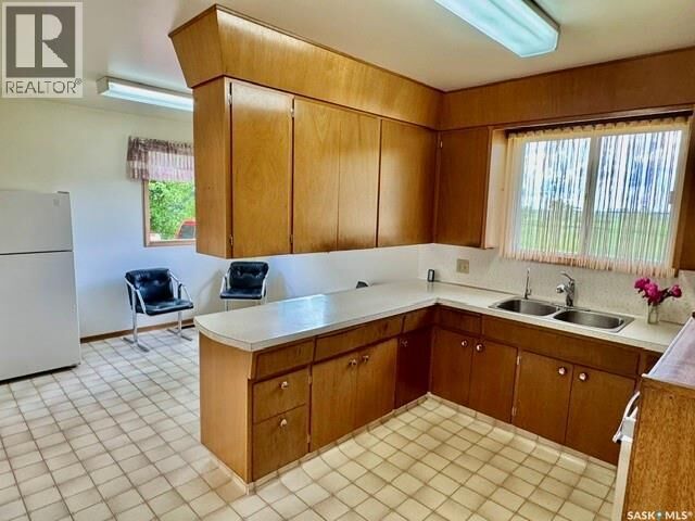 Property Photo:  215 1st Avenue  SK S0K 2B0 