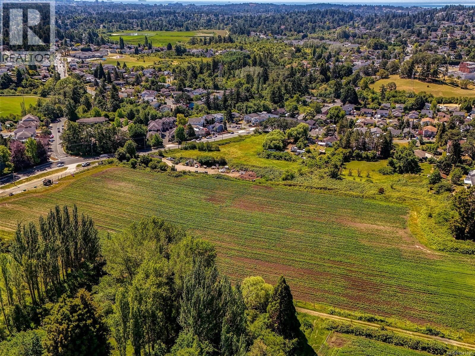 Property Photo:  4350 Wilkinson Road  BC V8Z 5B7 