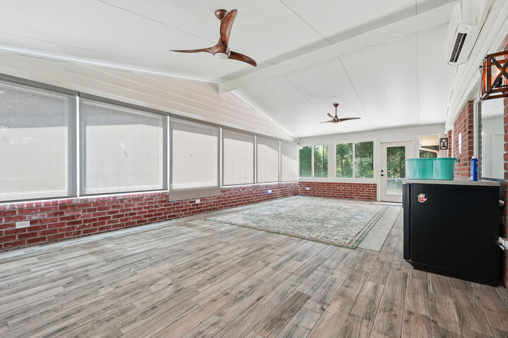 Property Photo:  2017 Candlewood Drive  FL 32566 