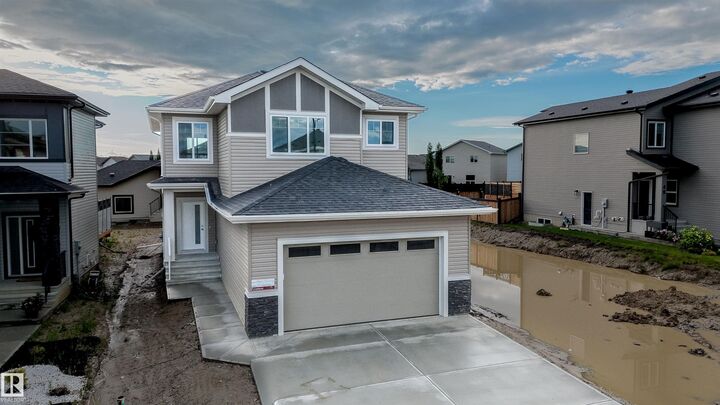 44 Dalquist Bay — photo 1