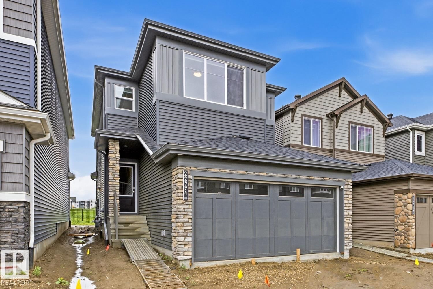 Property Photo:  22924 82 Ave NW  AB T5T 4N5 