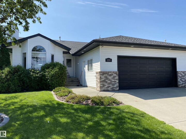 Property Photo:  5201 40 Avenue  AB T4X 1N6 
