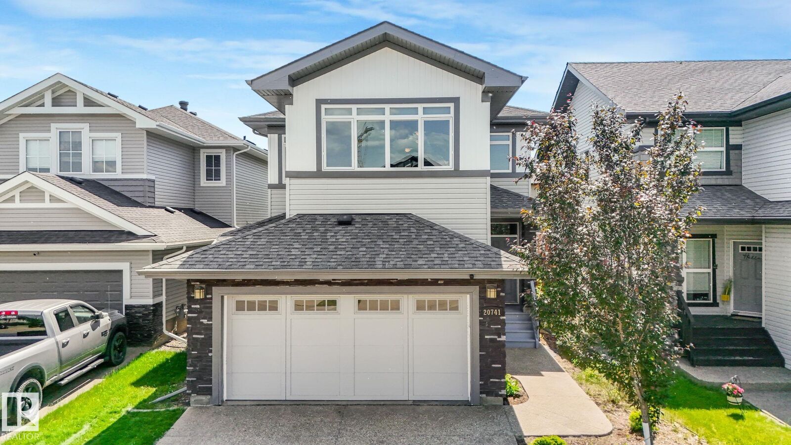 Property Photo:  20741 98A Avenue NW  AB T5T 7G2 