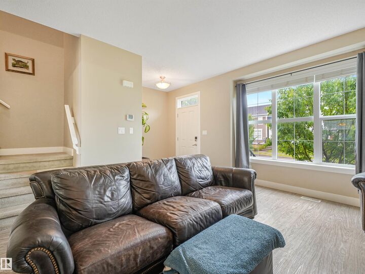 Photo de la propriété:  2113 24 Street NW  AB T6T 0Y8 