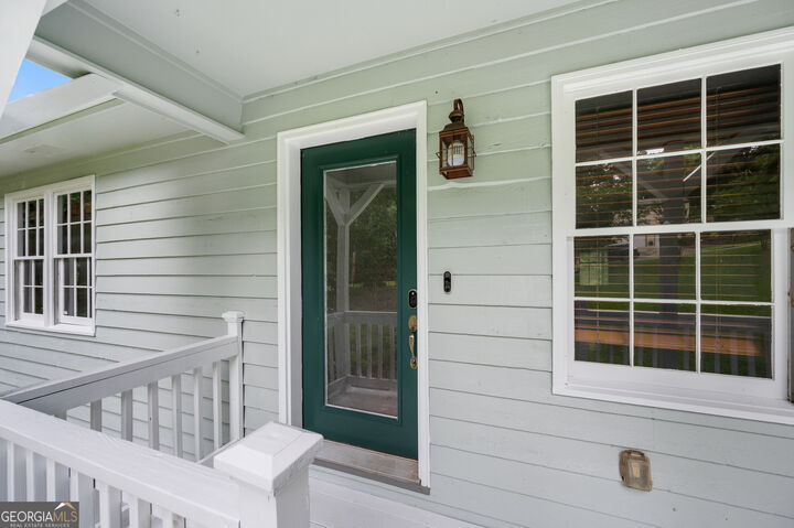 Property Photo:  426 Riverlake Court  GA 30188 