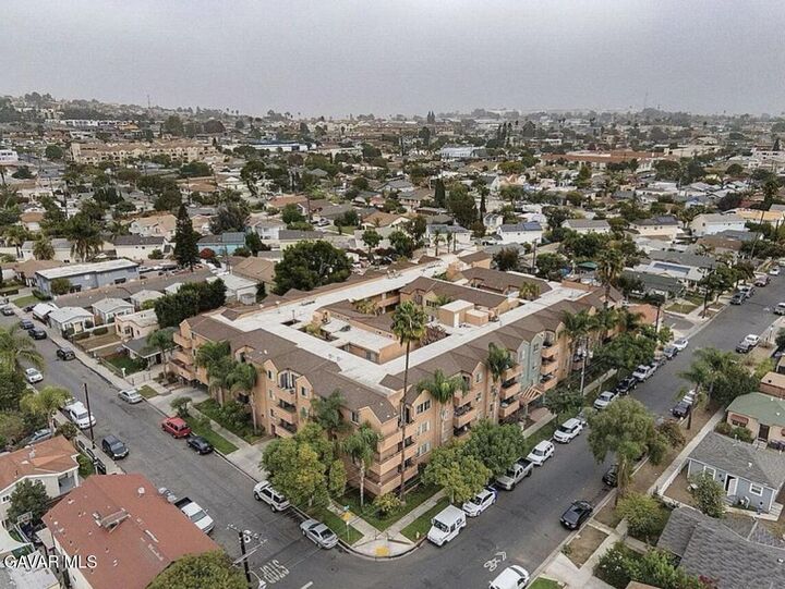 Property Photo: 2507 E 15th Street Unit 104 CA 90804
