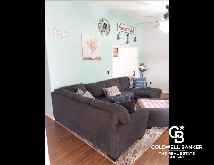 Property Photo:  800 S Towns Boulevard  KS 67846 