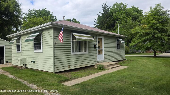 Property Photo: 300 Cherry Street MI 48827