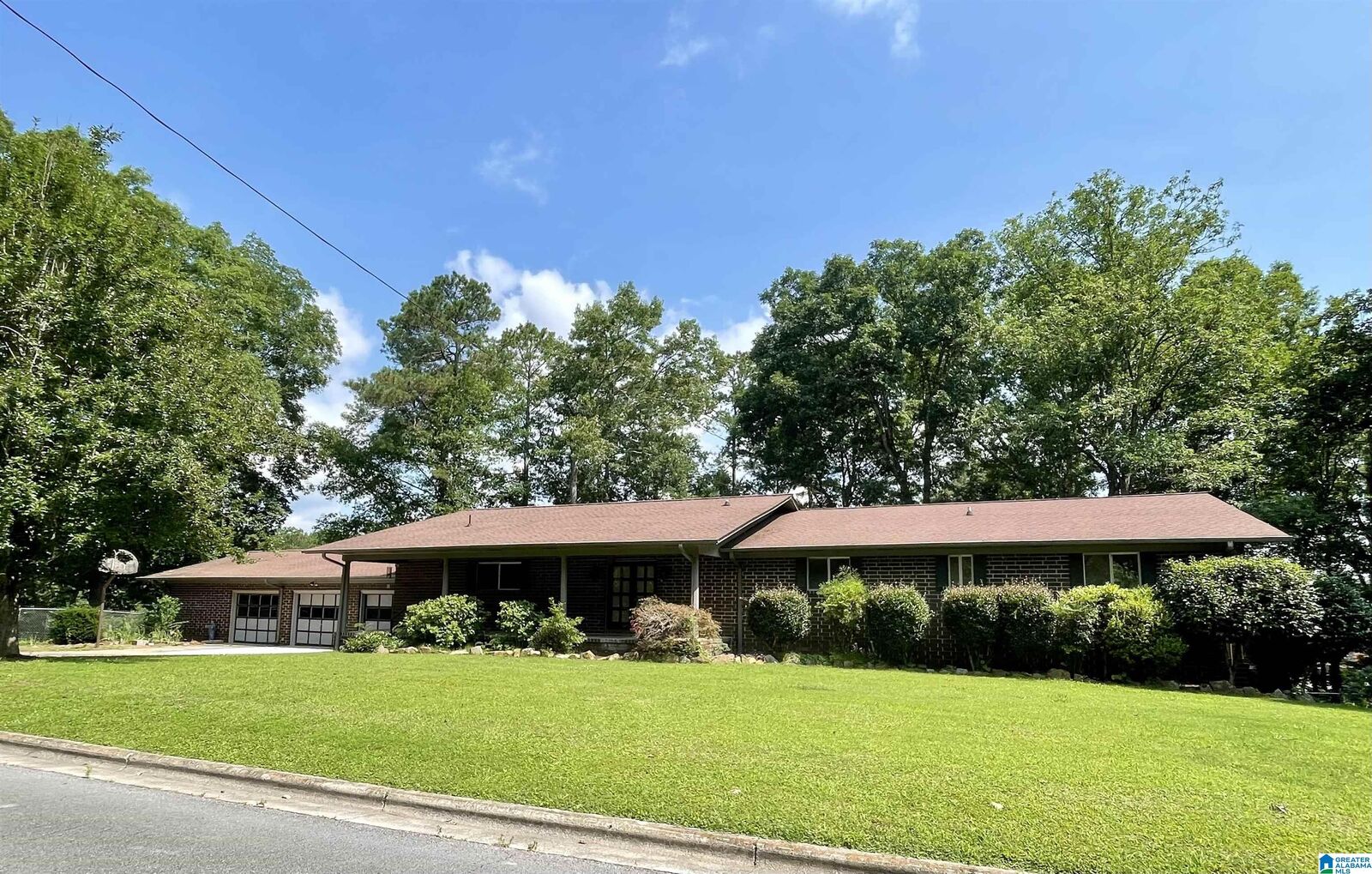Property Photo:  906 Scenic Drive  AL 35055 