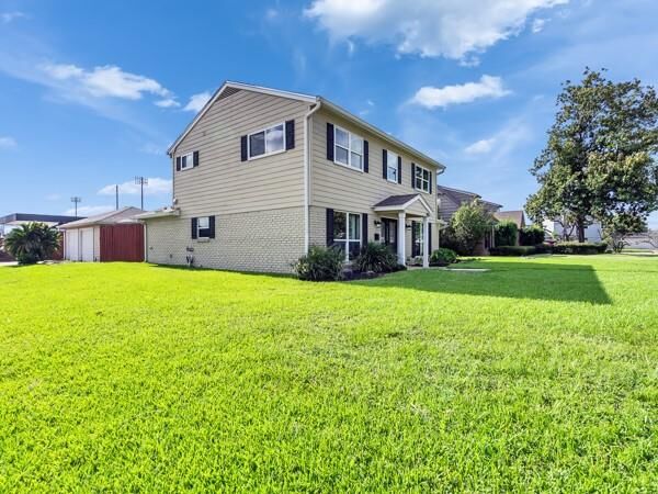 Property Photo:  2103 Longhorn Drive  TX 77080 