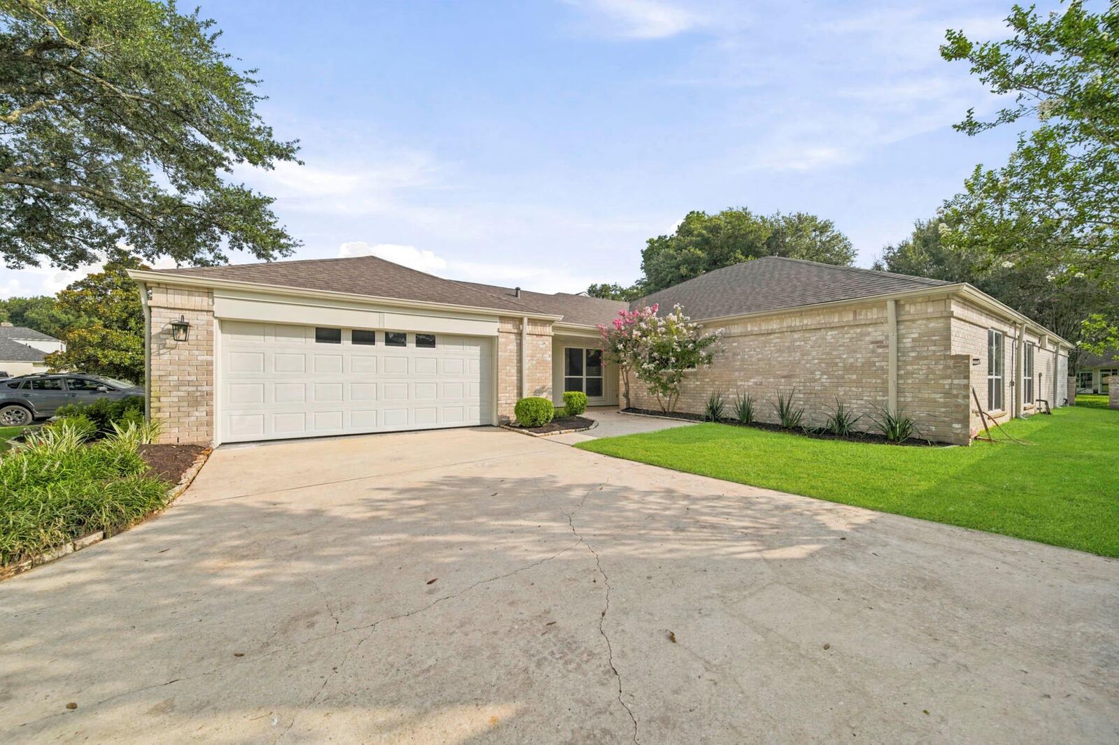Property Photo: 12 Wellington Lane TX 77478