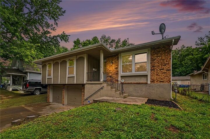 Property Photo:  1322 S Hocker Avenue  MO 64055 