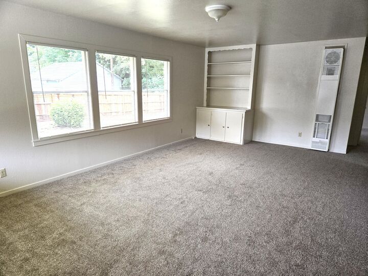 Property Photo: 743 Williams Street CA 95565