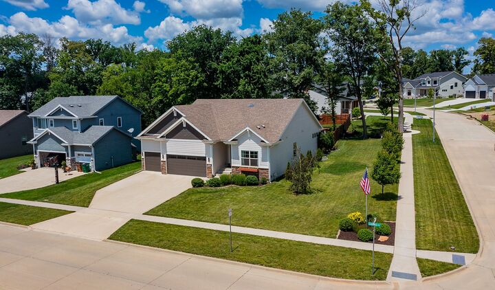 Property Photo:  1520 Seagrass Avenue  IA 50226 