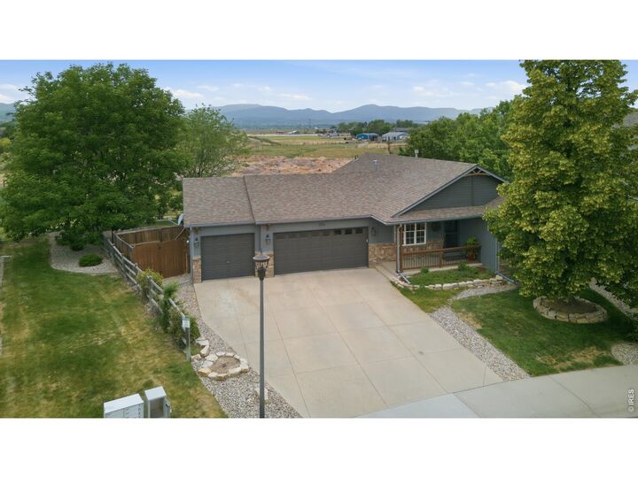 Property Photo:  3156 Ivy Dr  CO 80537 