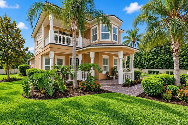 Property Photo: 3600 Simonton Place FL 32746