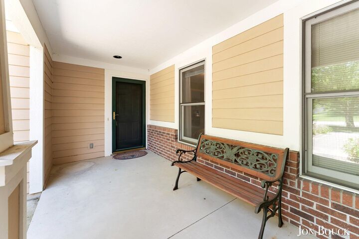 Property Photo:  2940 Grand Isle Drive NE  MI 49306 