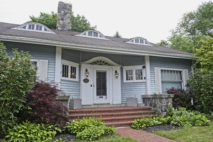 Property Photo:  311 S Thompson Street  MI 49203 