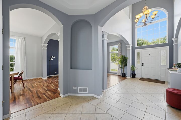 Property Photo:  18936 W North Woodale Trail  IL 60046 