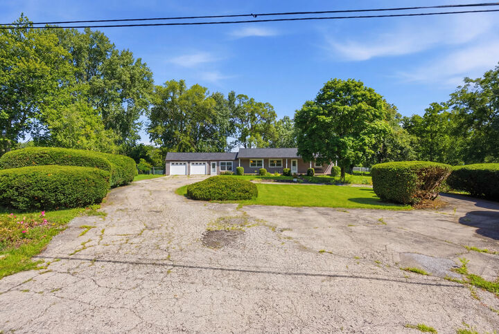 Property Photo:  551 Rance Road  IL 60543 